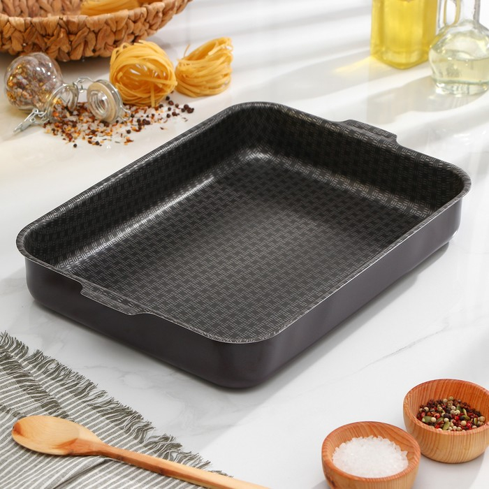 Противень «Хозяюшка», 27×35 см, h= 6 см, металлическая крышка, антипригарное покрытие, цвет бордовый Противень «Хозяюшка», 27×35 см, h= 6 см, металлическая крышка, антипригарное покрытие, цвет бордовый