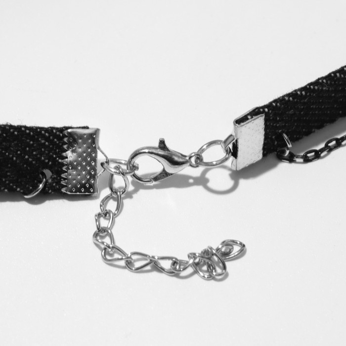 Чокер «Джинс» цветок с жемчужиной, цвет бело-чёрный, 36 см Чокер «Джинс» цветок с жемчужиной, цвет бело-чёрный, 36 см