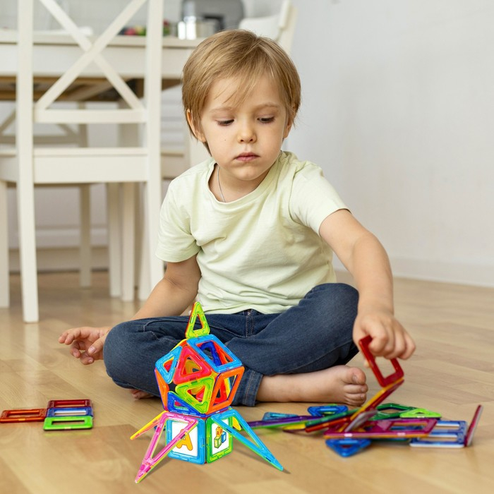 Магнитный конструктор Magical Magnet, 34 детали Магнитный конструктор Magical Magnet, 34 детали