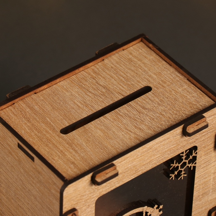 Новогодняя копилка  Новогодняя копилка "Дедушка Мороз" 12х12х9 см