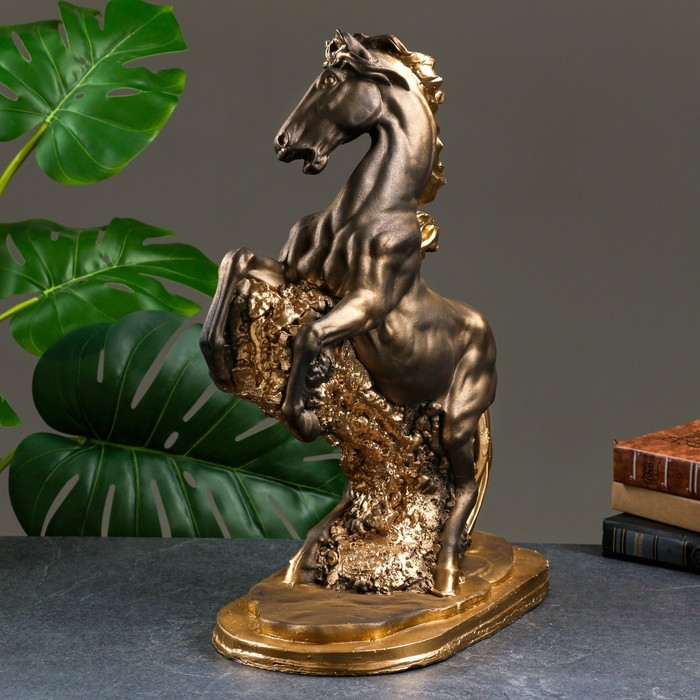 Фигура Фигура "Конь" бронза, 46х40х19см