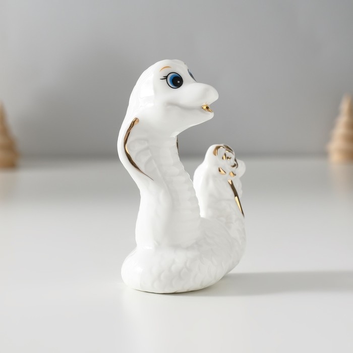 Сувенир керамика Сувенир керамика "Белая кобра с цветком" с золотом 4х6х8 см