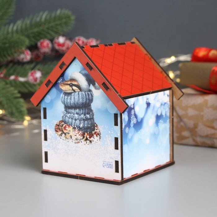 Новогодний чайный домик Новогодний чайный домик "Змея. Уютного года" 10,5х9,5х12 см