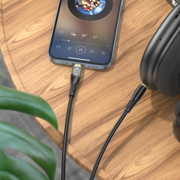 Кабель Hoco UPA25, Jack 3.5 мм (m) - Lightning, прозрачный, чёрный Кабель Hoco UPA25, Jack 3.5 мм (m) - Lightning, прозрачный, чёрный