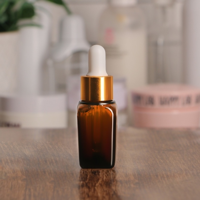 Бутылочка для хранения, с пипеткой, 10 мл, цвет коричневый/золотой Бутылочка для хранения, с пипеткой, 10 мл, цвет коричневый/золотой