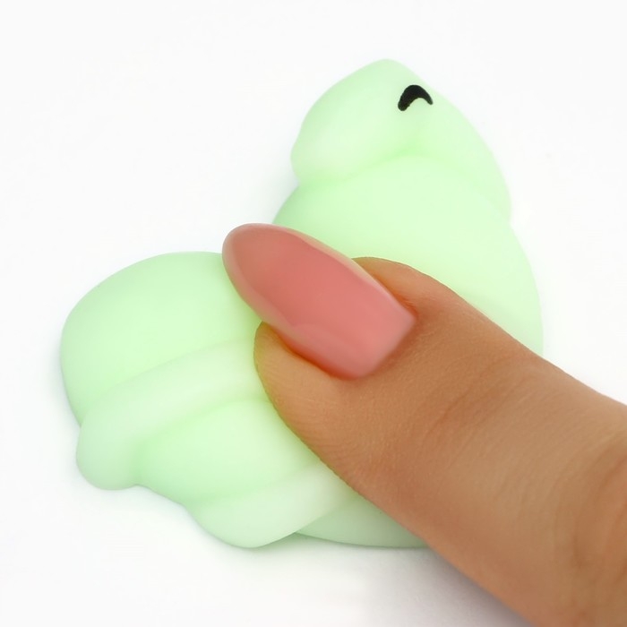 Мялка новогодняя «Новый год: Подарочек», 4 х 3.5 см Мялка новогодняя «Новый год: Подарочек», 4 х 3.5 см