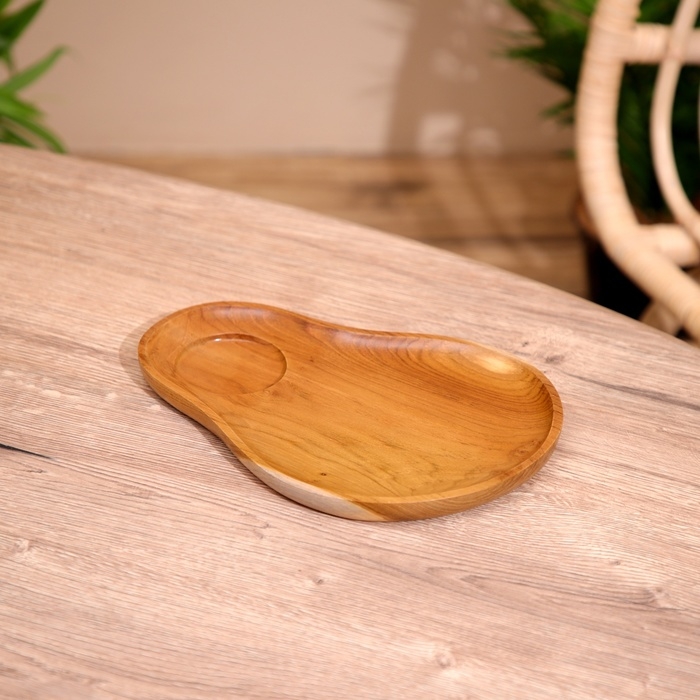Блюдо для подачи закуски и соуса, тиковое дерево 18х1,5х25 см Блюдо для подачи закуски и соуса, тиковое дерево 18х1,5х25 см