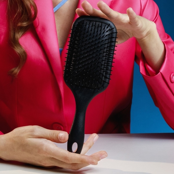 Расчёска массажная, 8 &times; 24 см, цвет чёрный