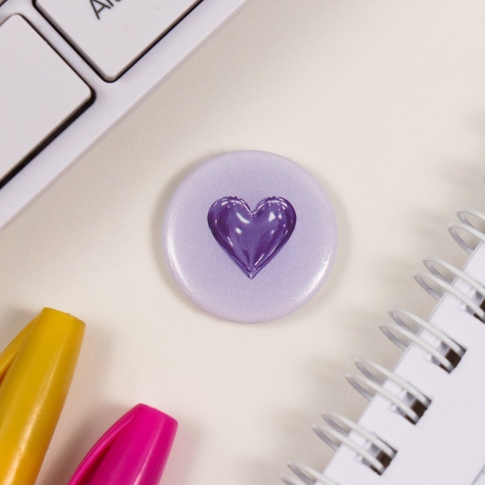 Значки закатные набор 3 шт d=25 мм Значки закатные набор 3 шт d=25 мм "Отпечатки на сердце" 7х7 см