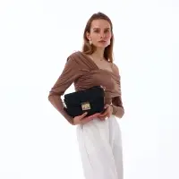 Сумка женская мессенджер TEXTURA на клапане, 23&times;6&times;15 см, чёрная