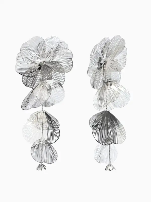 Серьги висячие &laquo;Цветок&raquo;, каталея, цвет серебро, 10 см