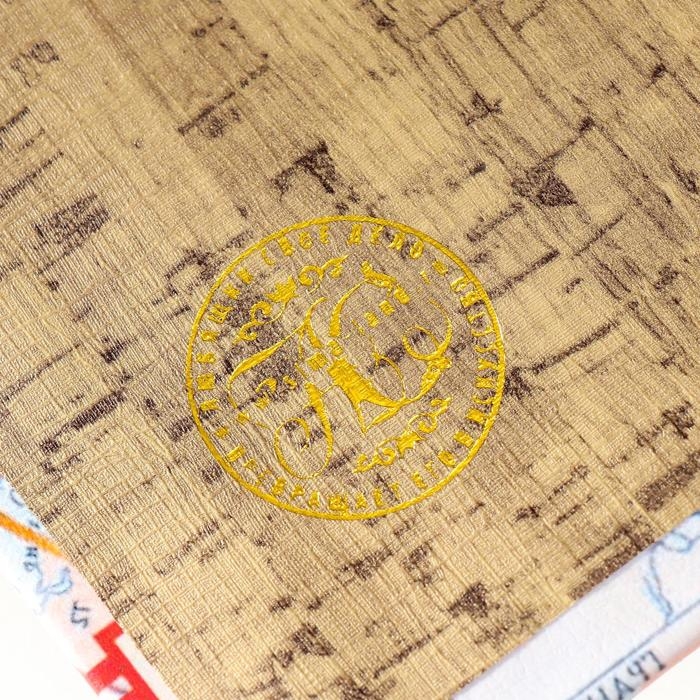 Сейф-книга дерево, кожзам Сейф-книга дерево, кожзам "Рождён в СССР" 21х13х5 см