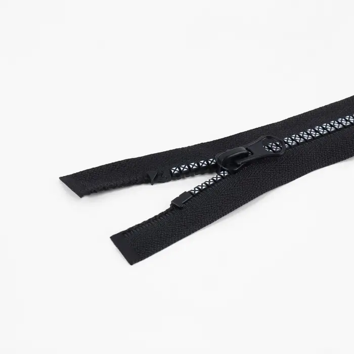 Молния «Трактор», №5, разъёмная, замок автомат, 80 см, чёрная, белая Молния «Трактор», №5, разъёмная, замок автомат, 80 см, чёрная, белая