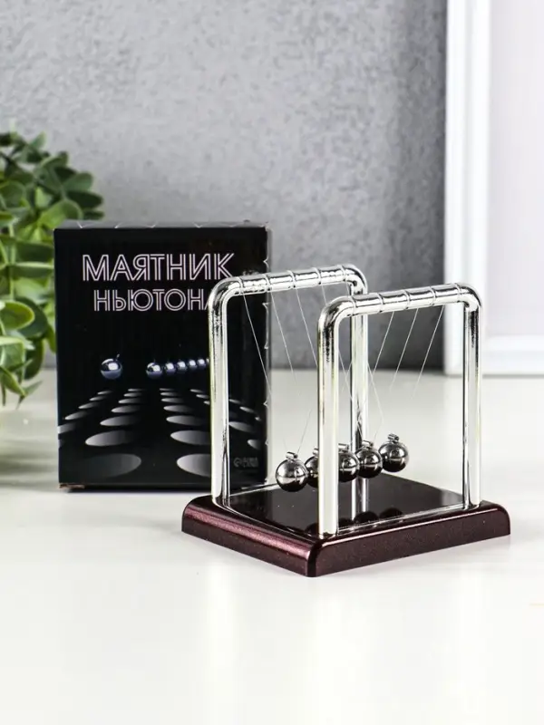 Маятник настольный антистресс &laquo;Шары Ньютона. Колыбель техно&raquo;, квадрат, 9&times;9&times;7.5 см