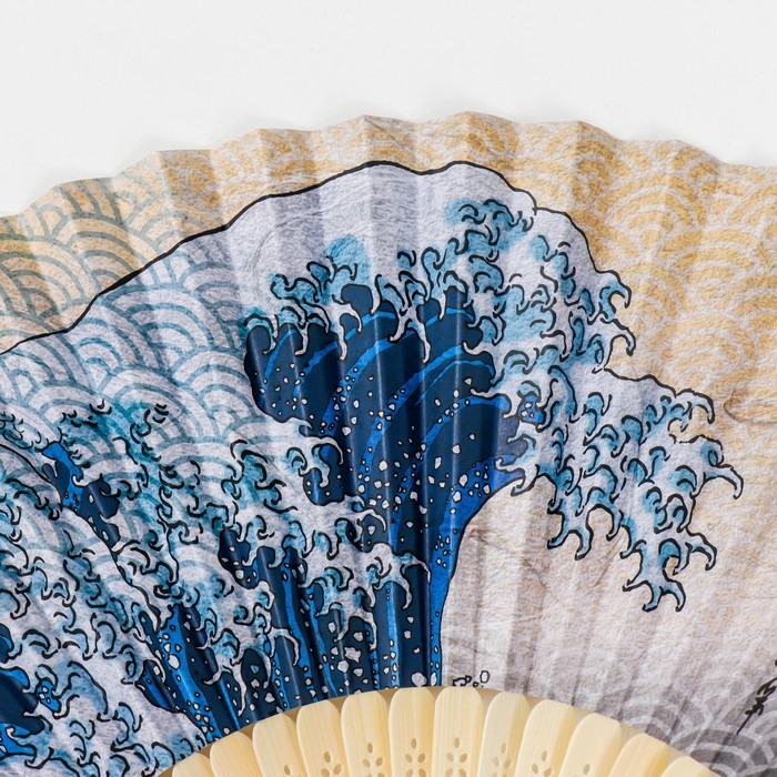 Веер бамбук, бумага h=21 см  Веер бамбук, бумага h=21 см "Большая волна в Канагаве"