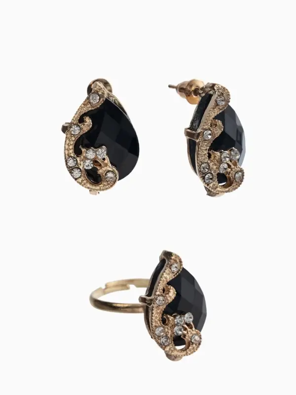 Гарнитур 3 предмета: серьги, кулон, кольцо &laquo;Капли&raquo;, чёрно-белые в золоте, 45 см