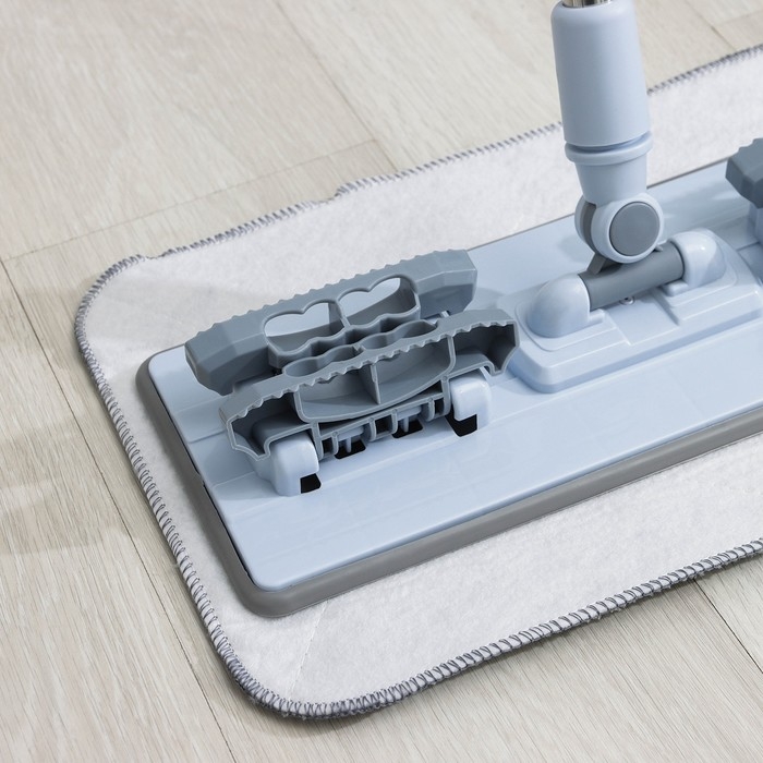 Швабра для мытья пола плоская Доляна, 2 насадки из микрофибры, телескопическая стальная ручка, 41×15×92(136) см Швабра для мытья пола плоская Доляна, 2 насадки из микрофибры, телескопическая стальная ручка, 41×15×92(136) см