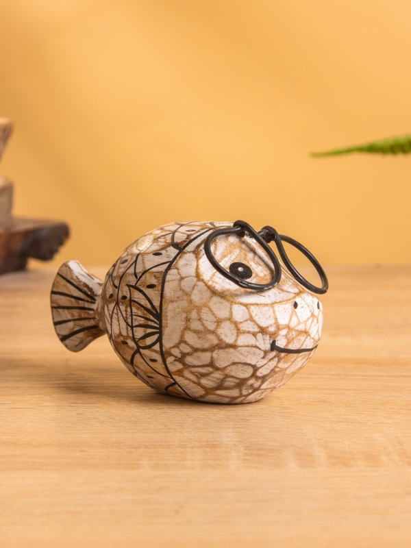 Сувенир дерево  Сувенир дерево "Рыбка в очках", 12х5х6 см