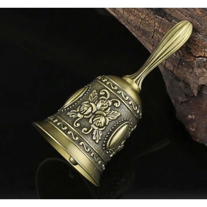 Колокольчик металлический с гравюрой, 11.3 х 5.4 см, бронза Колокольчик металлический с гравюрой, 11.3 х 5.4 см, бронза