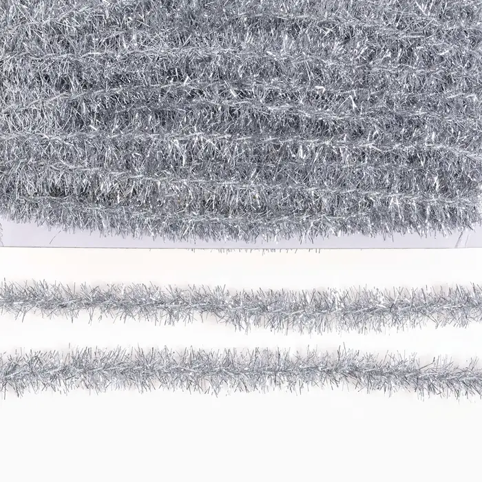 Тесьма в виде мишуры серебро 1,5 см, в упаковке 24,5 метров Тесьма в виде мишуры серебро 1,5 см, в упаковке 24,5 метров