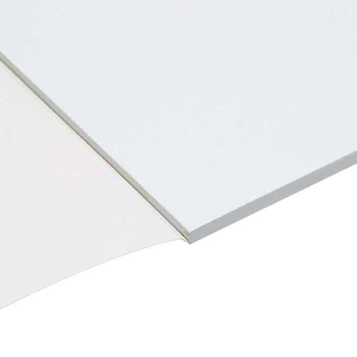 Альбом для рисования А4, 40 листов на склейке Альбом для рисования А4, 40 листов на склейке "Портрет", обложка мелованный картон, выборочный УФ-лак, блок офсет 120г/м2