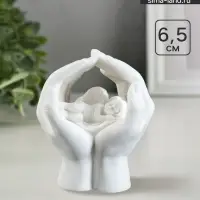 Фигурка &laquo;Ангелочек спящий в руках&raquo;, белый, 6.5 см