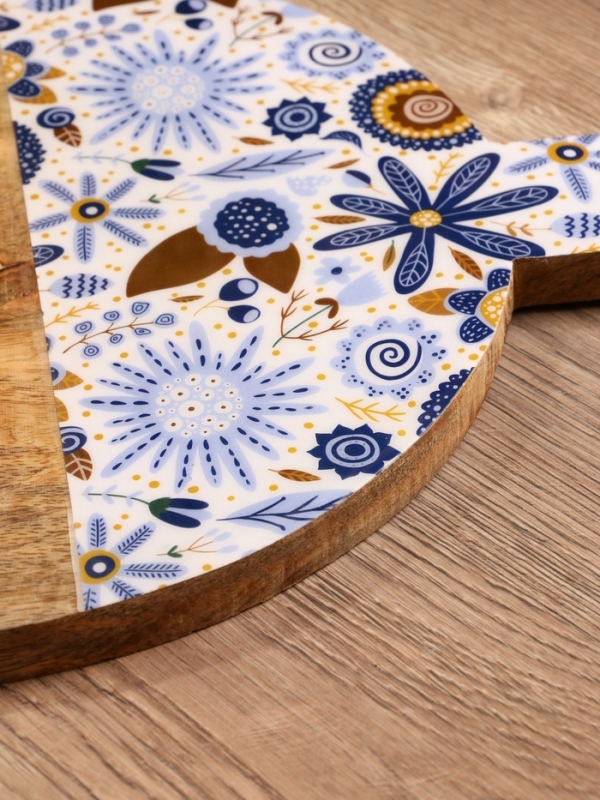 Доска разделочная круглая "Васильки" дерево манго 36х28 см