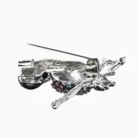 Брошь &laquo;Птица&raquo; какаду на ветке, цветная в серебре