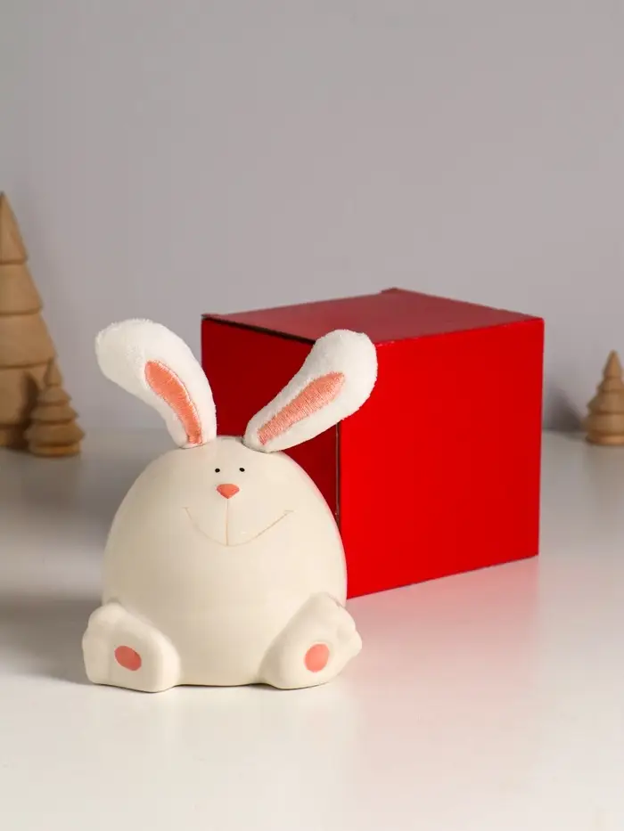 Сувенир керамика, текстиль "Зайчик круглый" белый 9х9,5х12 см Сувенир керамика, текстиль "Зайчик круглый" белый 9х9,5х12 см