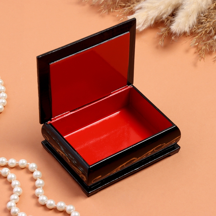 Шкатулка «Девочка с котенком», черная, 8×10,5 см, лаковая миниатюра