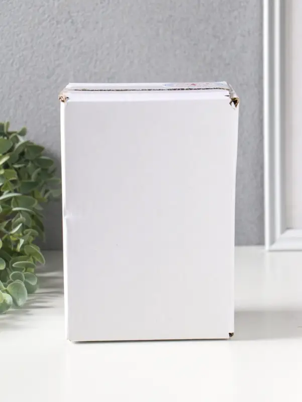 Сувенир полистоун "Лягушка в короне, читает книгу" золото 12х9,3х17 см