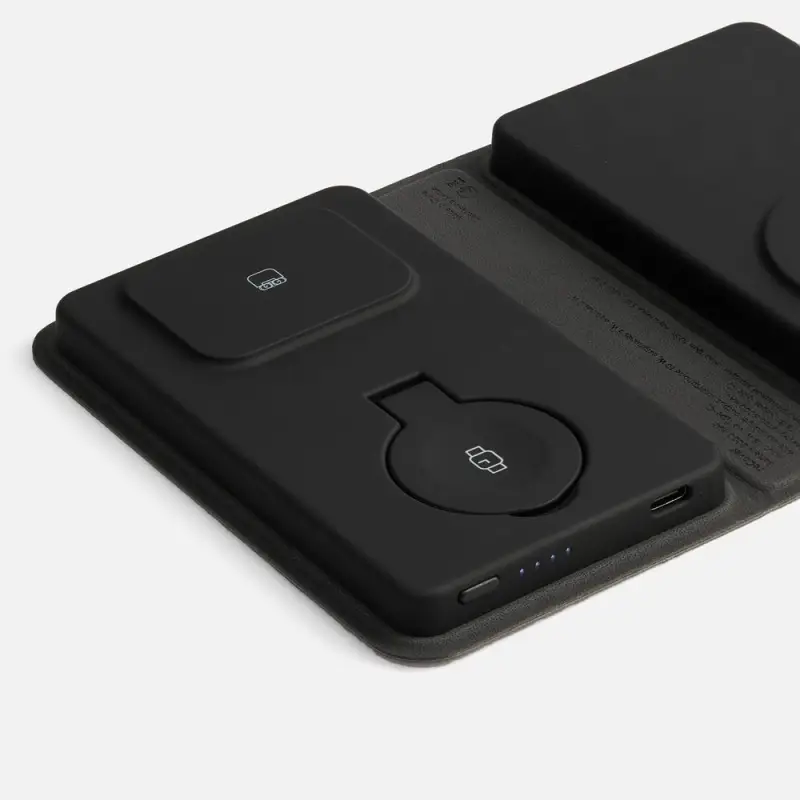 Внешний аккумулятор с беспроводной зарядкой reCover, черный Внешний аккумулятор с беспроводной зарядкой reCover, черный