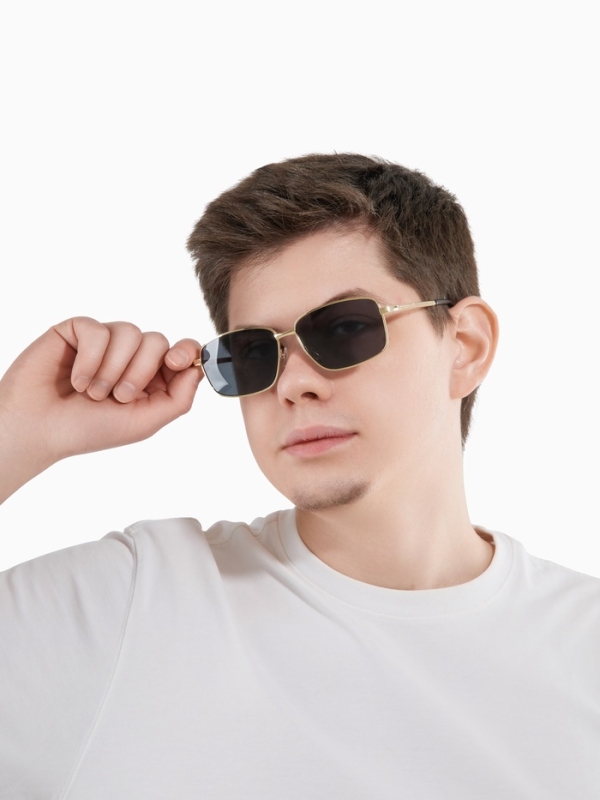 Очки солнцезащитные  поляризационные, дужка 13.2 см, ширина 12.8 см, линза 4.3 х 5.5 см Очки солнцезащитные  поляризационные, дужка 13.2 см, ширина 12.8 см, линза 4.3 х 5.5 см