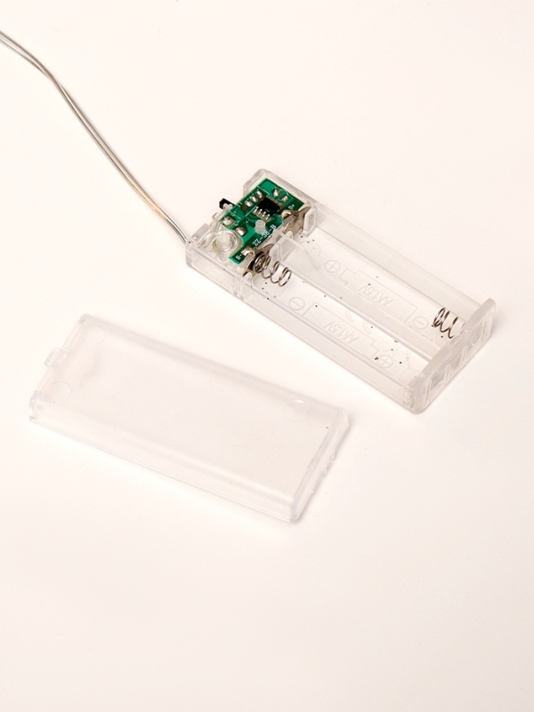 Фигура световая "Венок", 30х30х5 см, 20 LED, батарейки ААх2 (не в компл.), свечение тёплое белое