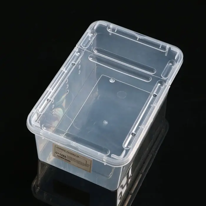 Переноска - отсадник для рептилий, 19 х 12,5 х 7,5 см Переноска - отсадник для рептилий, 19 х 12,5 х 7,5 см