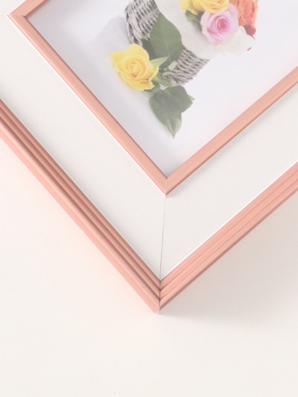 Фоторамка пластик 10х15 см "Романтизм" розовая 16,5х21,4 см