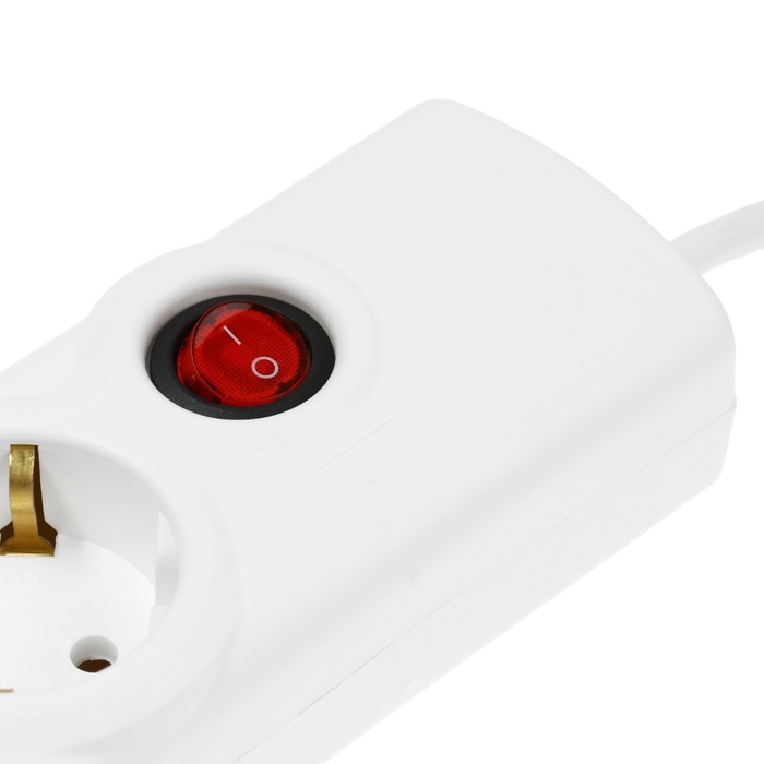 Сетевой фильтр Luazon Lighting, 5 розеток, 1.5 м, 2200 Вт, 3х0.75 мм2, 10 A, 220 В, c предохранителем, белый Сетевой фильтр Luazon Lighting, 5 розеток, 1.5 м, 2200 Вт, 3х0.75 мм2, 10 A, 220 В, c предохранителем, белый