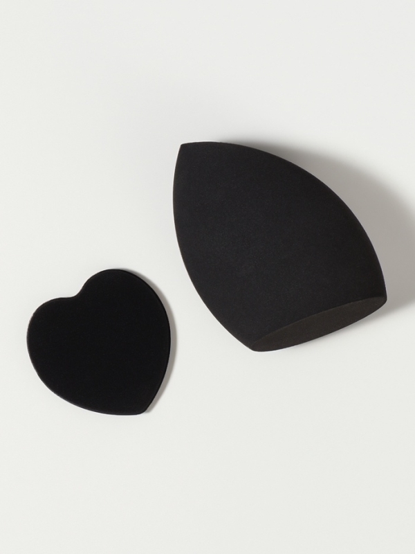 Набор спонжей д/макияжа 2шт: капля, сердце в пласт тубусе латекс черн  QF Набор спонжей д/макияжа 2шт: капля, сердце в пласт тубусе латекс черн  QF