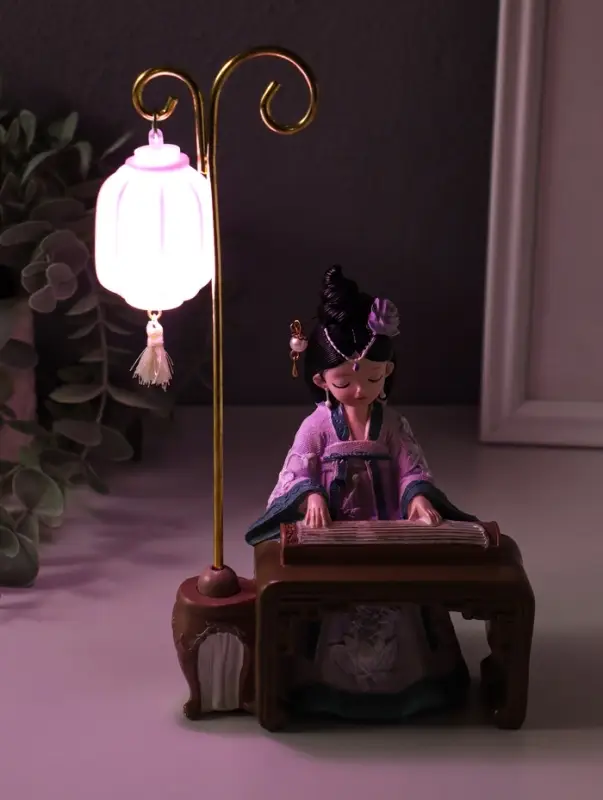 Сувенир полистоун свет "Девочка в кимоно играет на муз. инструменте" 3хAG3 6,5х11,5х21 см