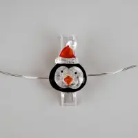 Гирлянда &laquo;Нить&raquo; 2 м роса с насадками &laquo;Прищепки-пингвин&raquo;, IP20, серебристая нить, 20 LED, батарейки ААх2 (не в комплекте), свечение тёплое белое