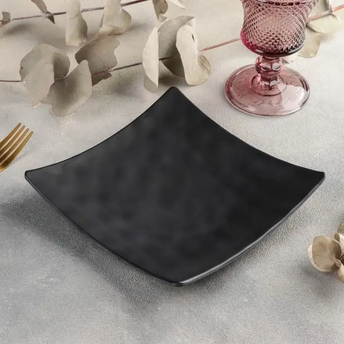 Блюдо сервировочное &laquo;Чёрный Восток&raquo;, 17.5&times;3 см, пластик, чёрное