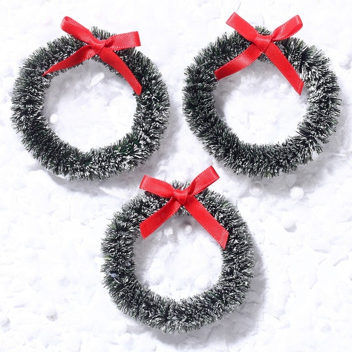 Декор «Новогодний венок с бантиком», набор 3 шт., размер 1 шт. — 6,5 см, цвет тёмно-зелёный Декор «Новогодний венок с бантиком», набор 3 шт., размер 1 шт. — 6,5 см, цвет тёмно-зелёный