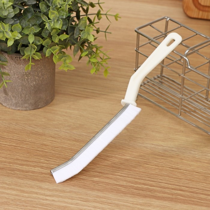 Щётка для очистки узких мест Доляна, 23×2 см, цвет белый Щётка для очистки узких мест Доляна, 23×2 см, цвет белый