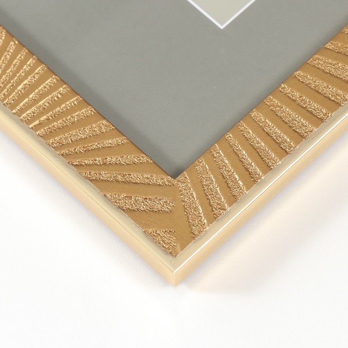 Фоторамка пластик Фоторамка пластик "Esther" 21х30 см, золото