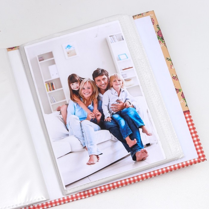 Фотоальбом на 100 фото 10х15 см Фотоальбом на 100 фото 10х15 см "Полотно с цветами" МИКС 16,5х12,5х5,5 см