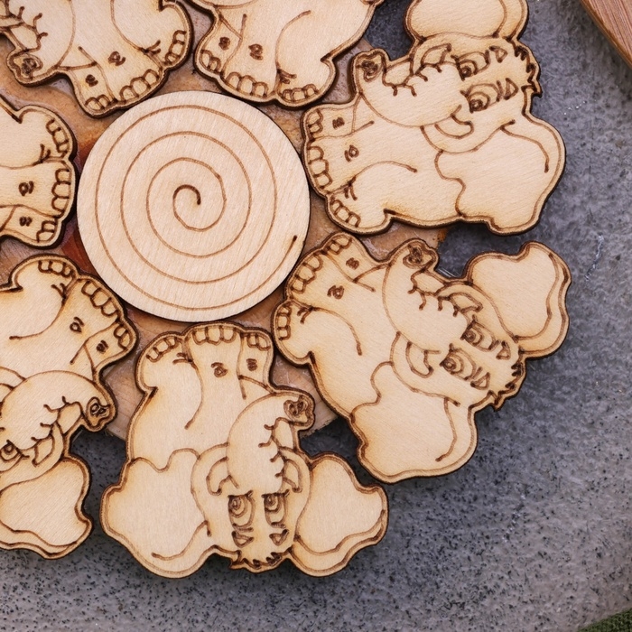 Подставка под горячее «Слоник», 12см, можжевельник Подставка под горячее «Слоник», 12см, можжевельник