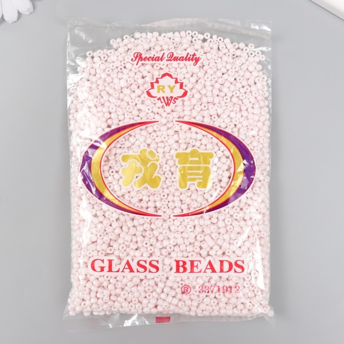 Бисер стекло 6/0  Бисер стекло 6/0 "Облако" перламутр 450 гр