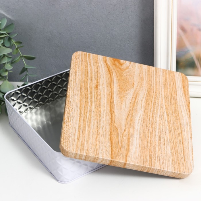 Шкатулка металл квадрат Шкатулка металл квадрат "Ромбы" белая, крышка под дерево 6х17х17 см