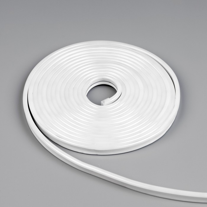 Гибкий неон Luazon Lighting 6 × 12 мм, IP65, 10 м, SMD2835, 120 LED/м, 12 В, свечение тёплое белое Гибкий неон Luazon Lighting 6 × 12 мм, IP65, 10 м, SMD2835, 120 LED/м, 12 В, свечение тёплое белое