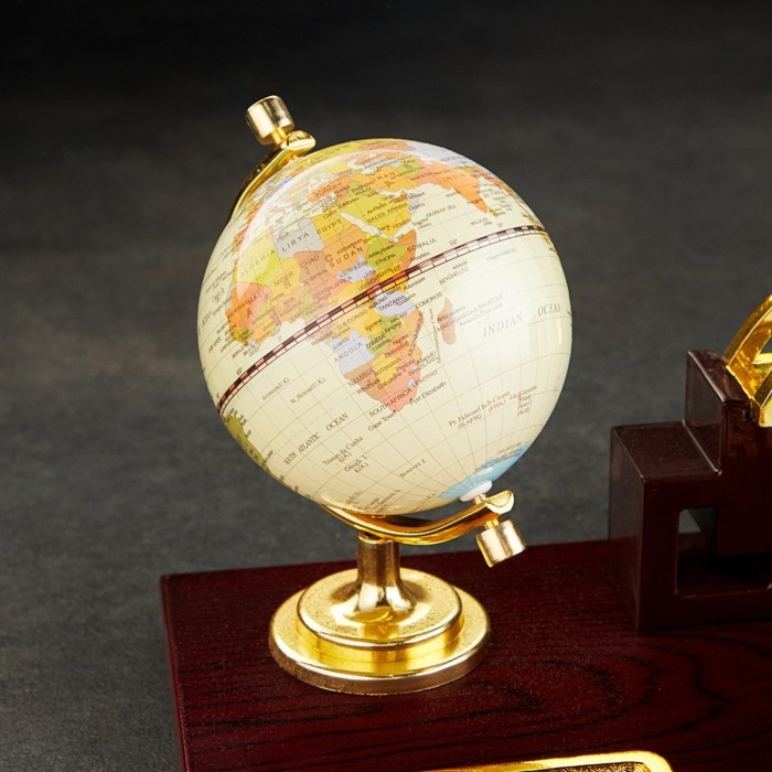 Набор настольный 6в1 (блок д/бумаг, подст. д/печати, карандашница, часы, визитница,глобус)